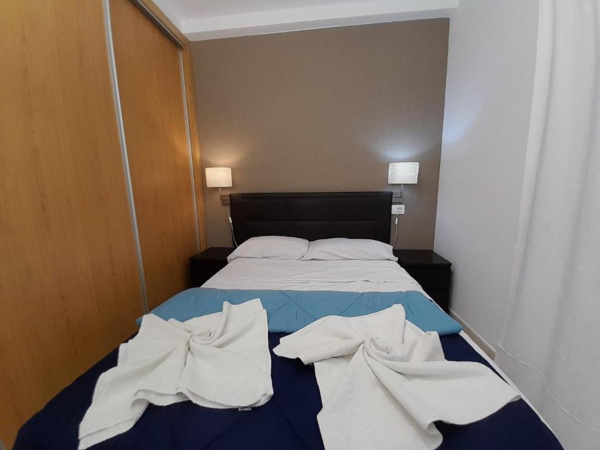Center Playa Poniente Apartment