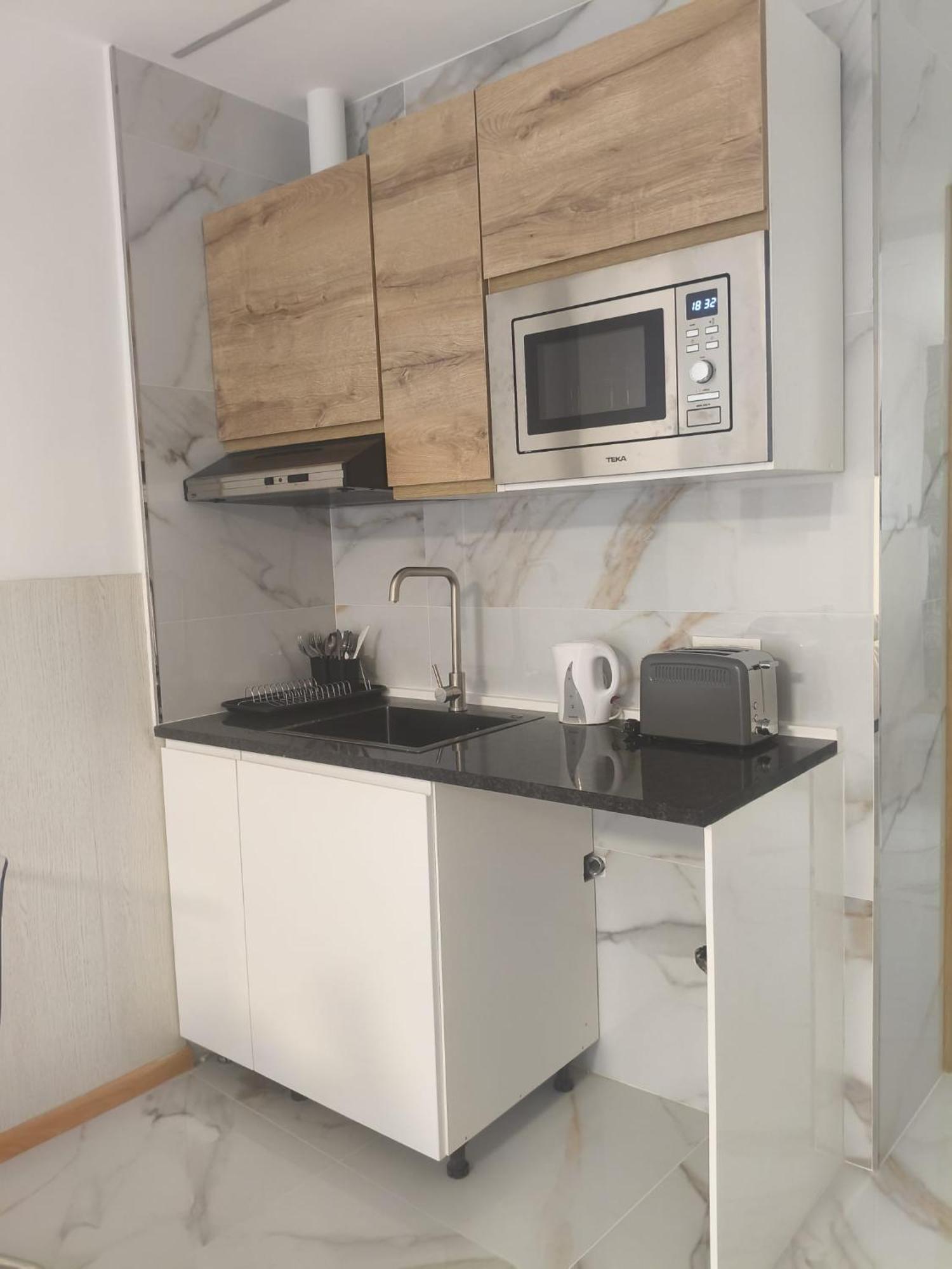 Center Playa Poniente Apartment